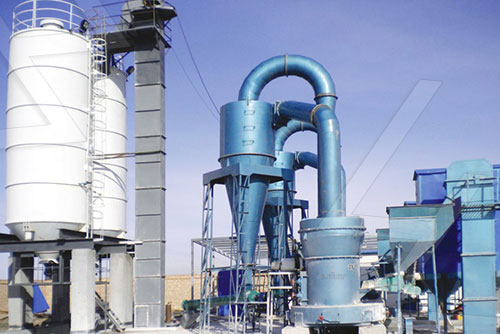 200目石灰石磨粉機(jī)生產(chǎn)案例現(xiàn)場