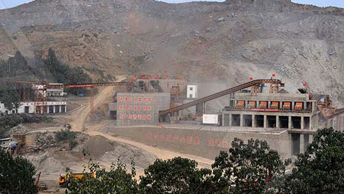 鄂式破碎機(jī)工作現(xiàn)場案例