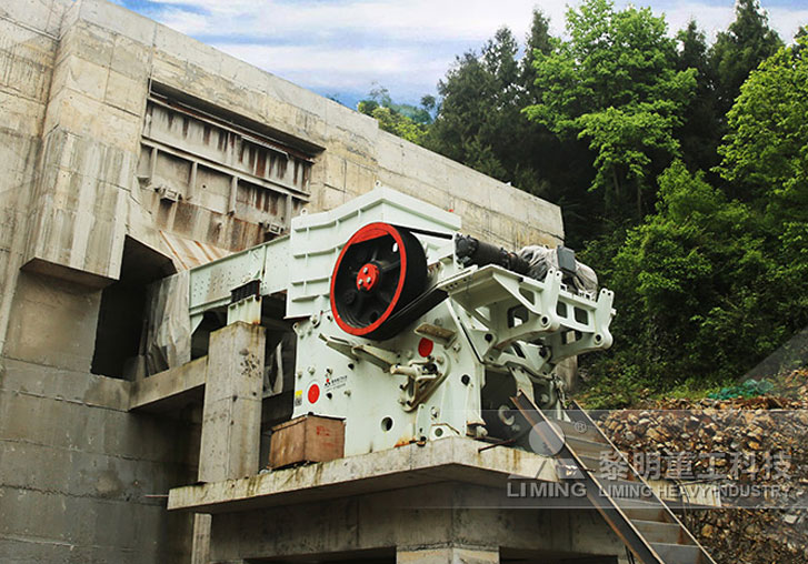 C6X系列顎式破碎機